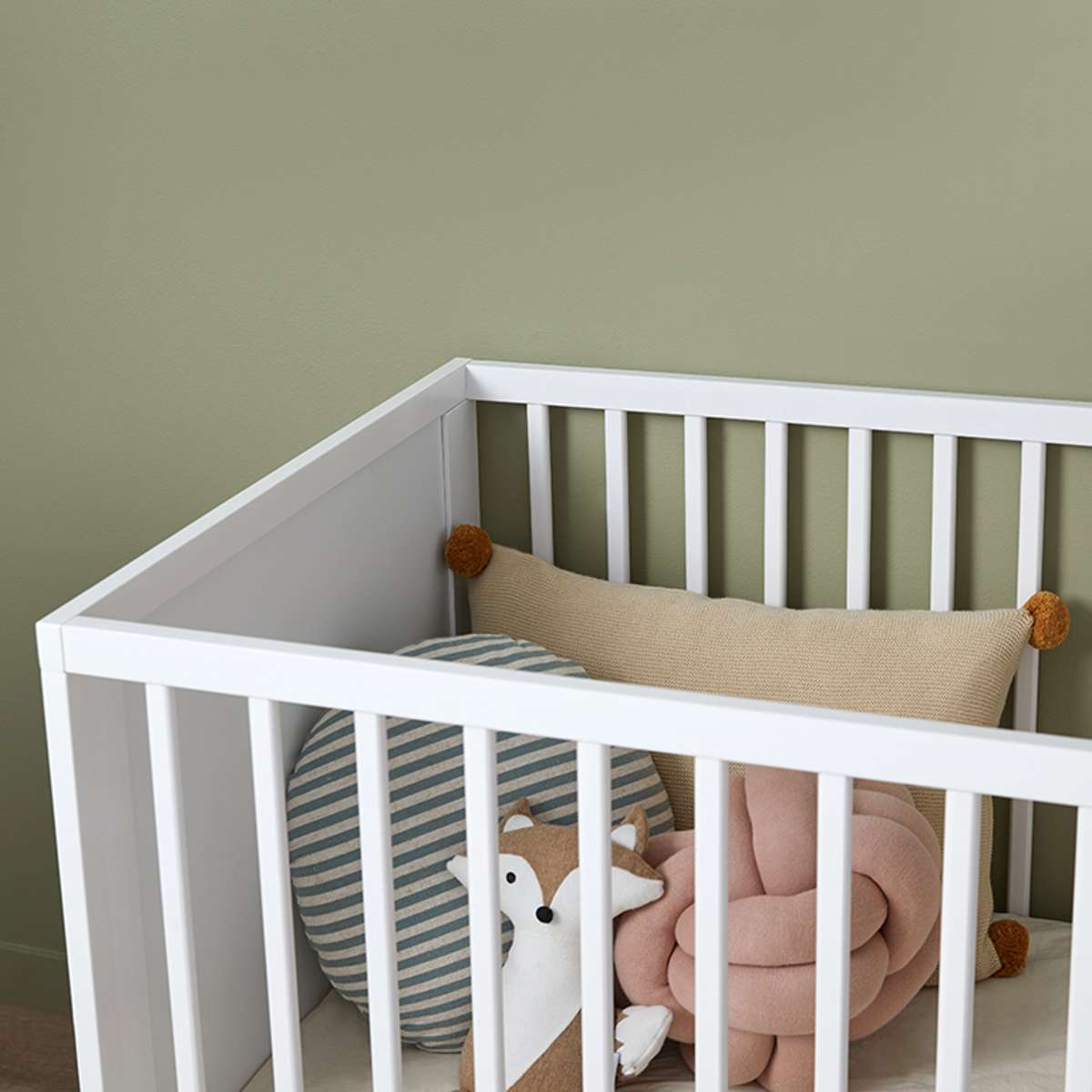 Mocka Aspiring Cot - White