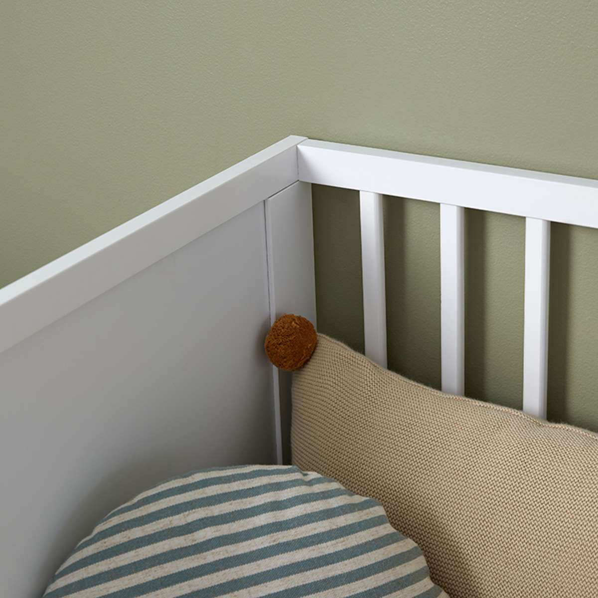 Mocka Aspiring Cot - White