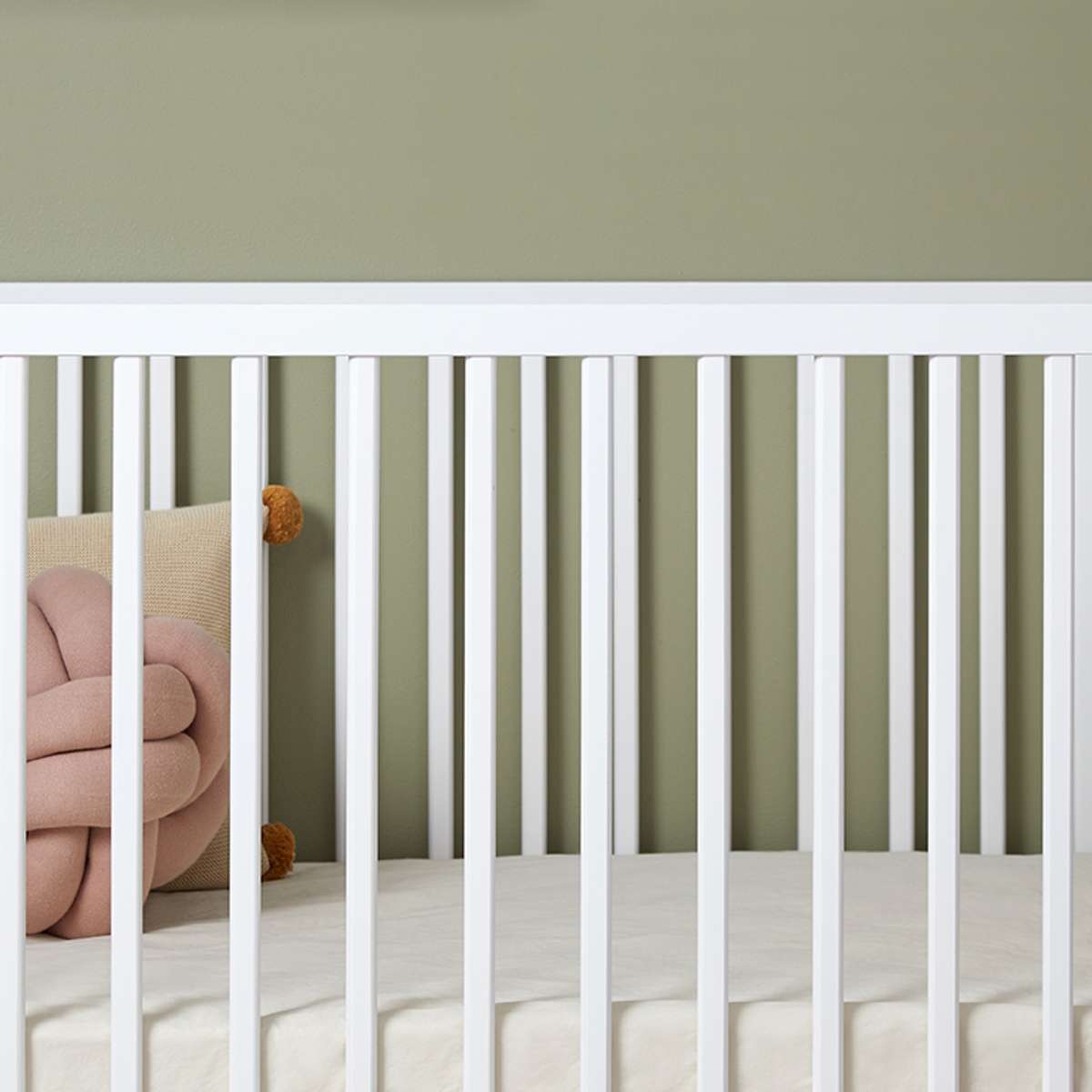 Mocka Aspiring Cot - White