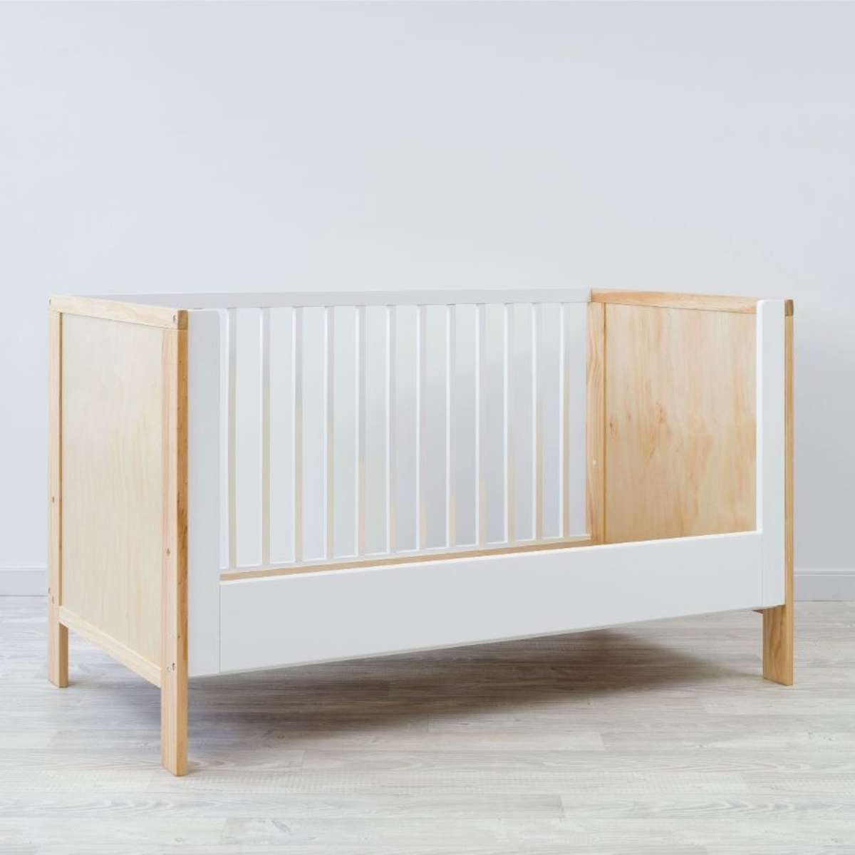 Mocka Cot Toddler Bed Conversion - White