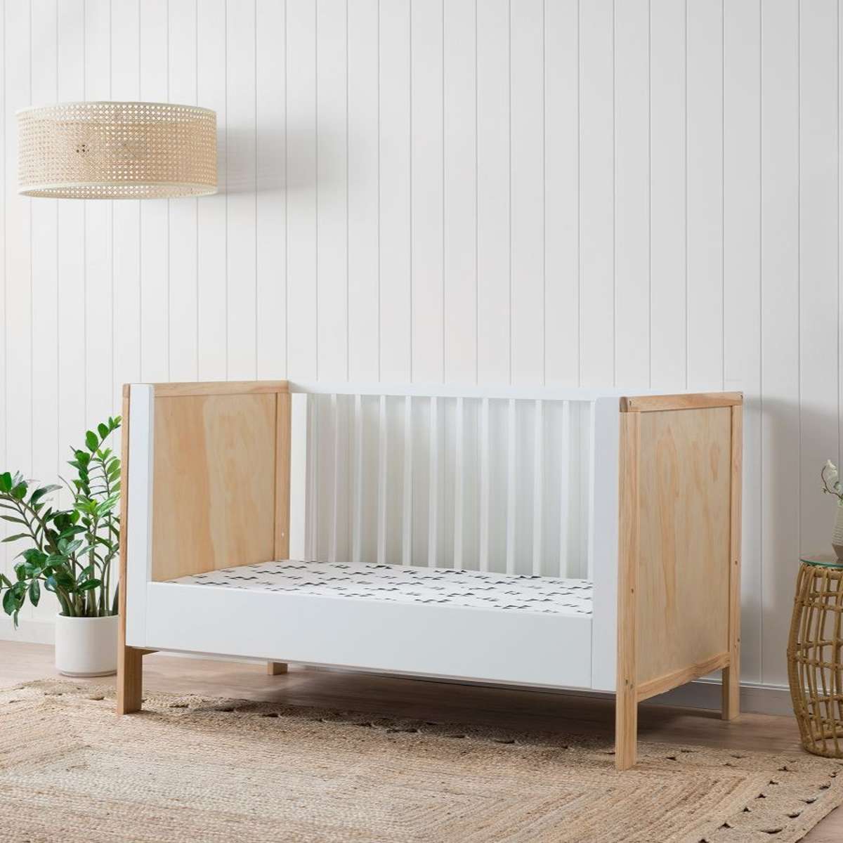Mocka Cot Toddler Bed Conversion - White