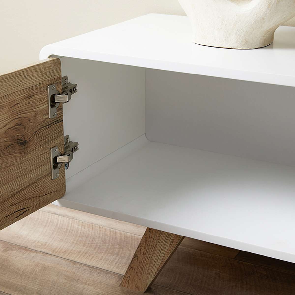 Kennedy Entertainment Unit