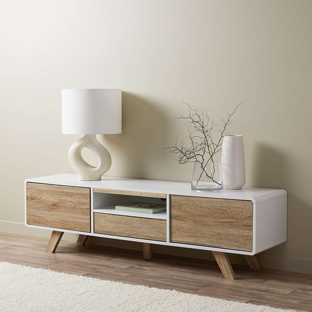 Kennedy Entertainment Unit