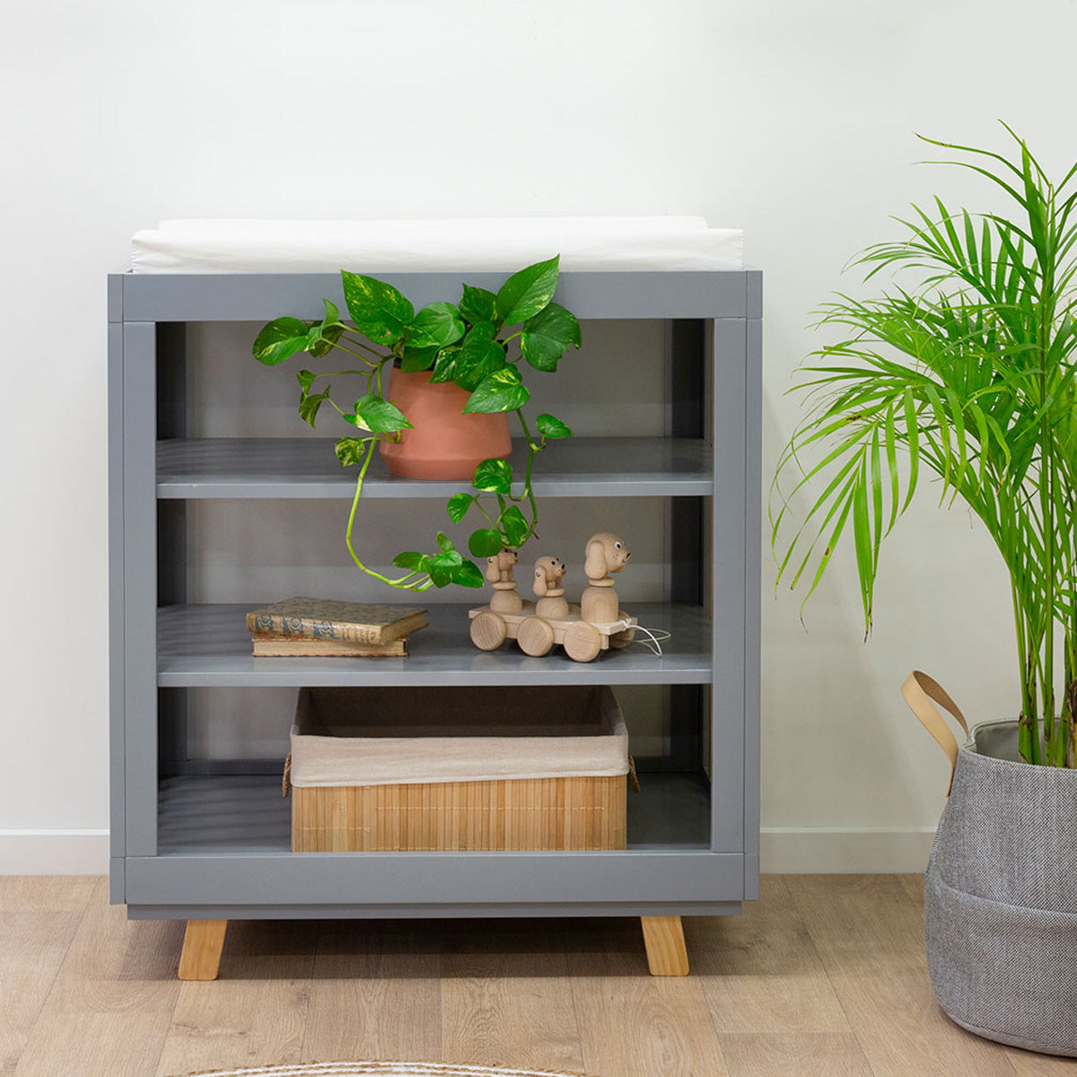 Aspen Change Table - Grey/Natural