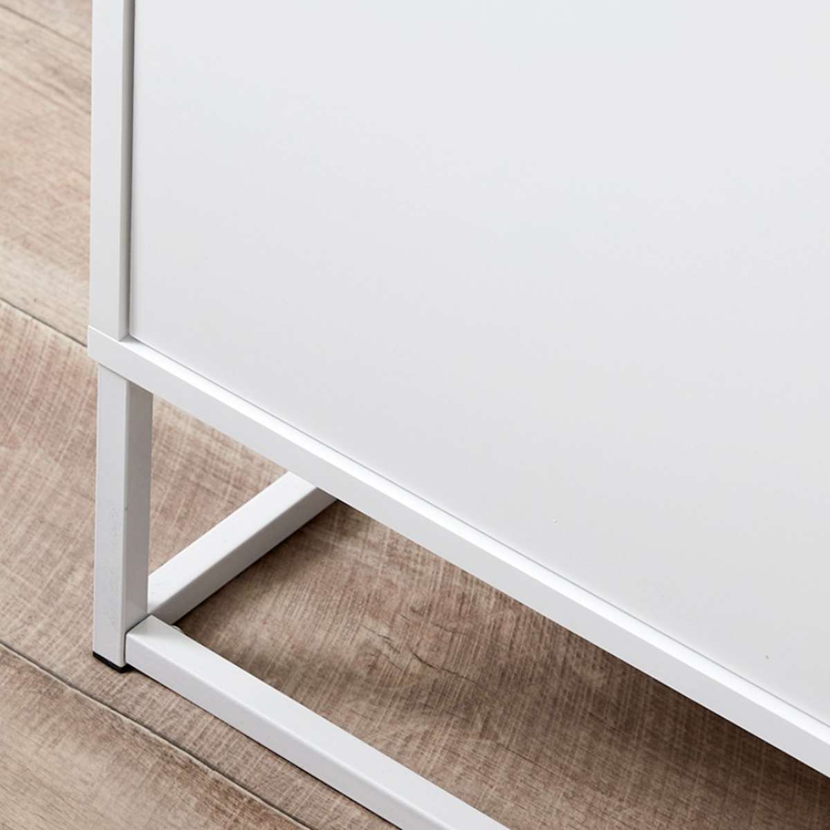 Eclipse Buffet - White