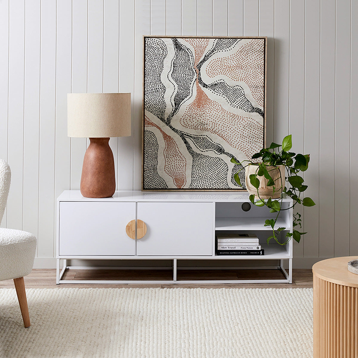 Eclipse Entertainment Unit - White