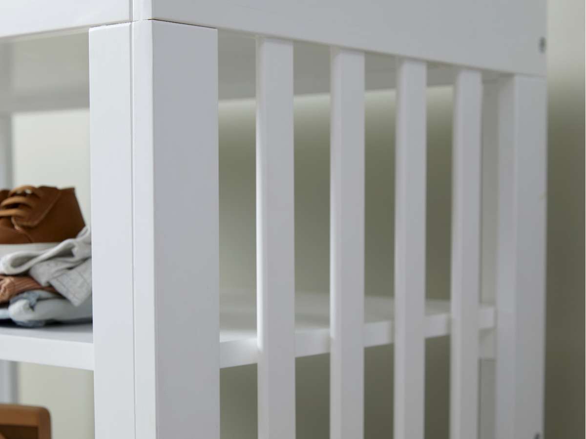 Elias Change Table - White