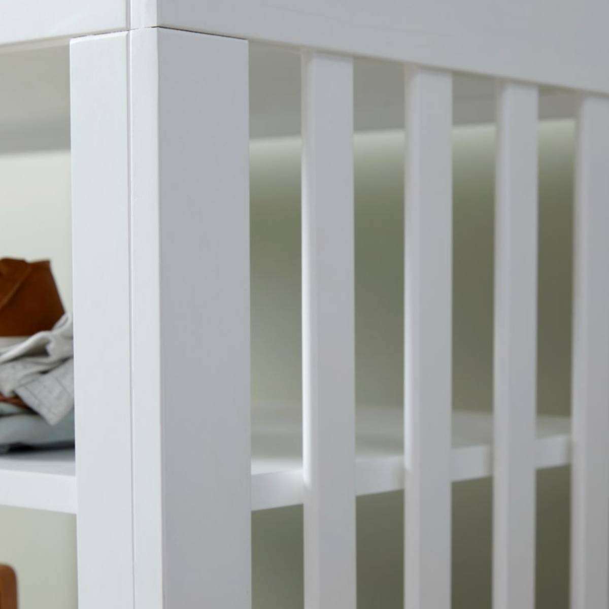Elias Change Table - White