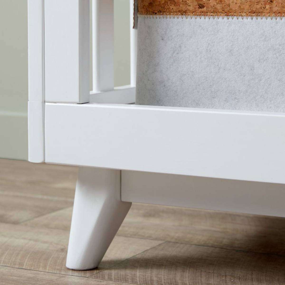 Elias Change Table - White