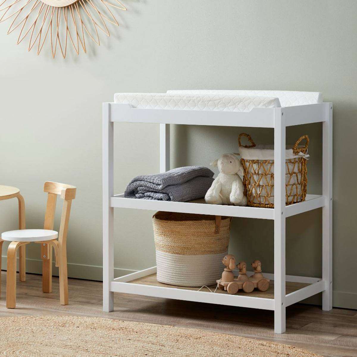 Jesse Change Table