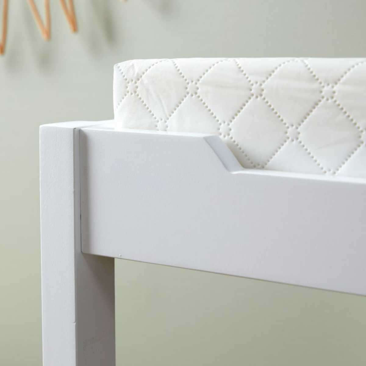Jesse Change Table
