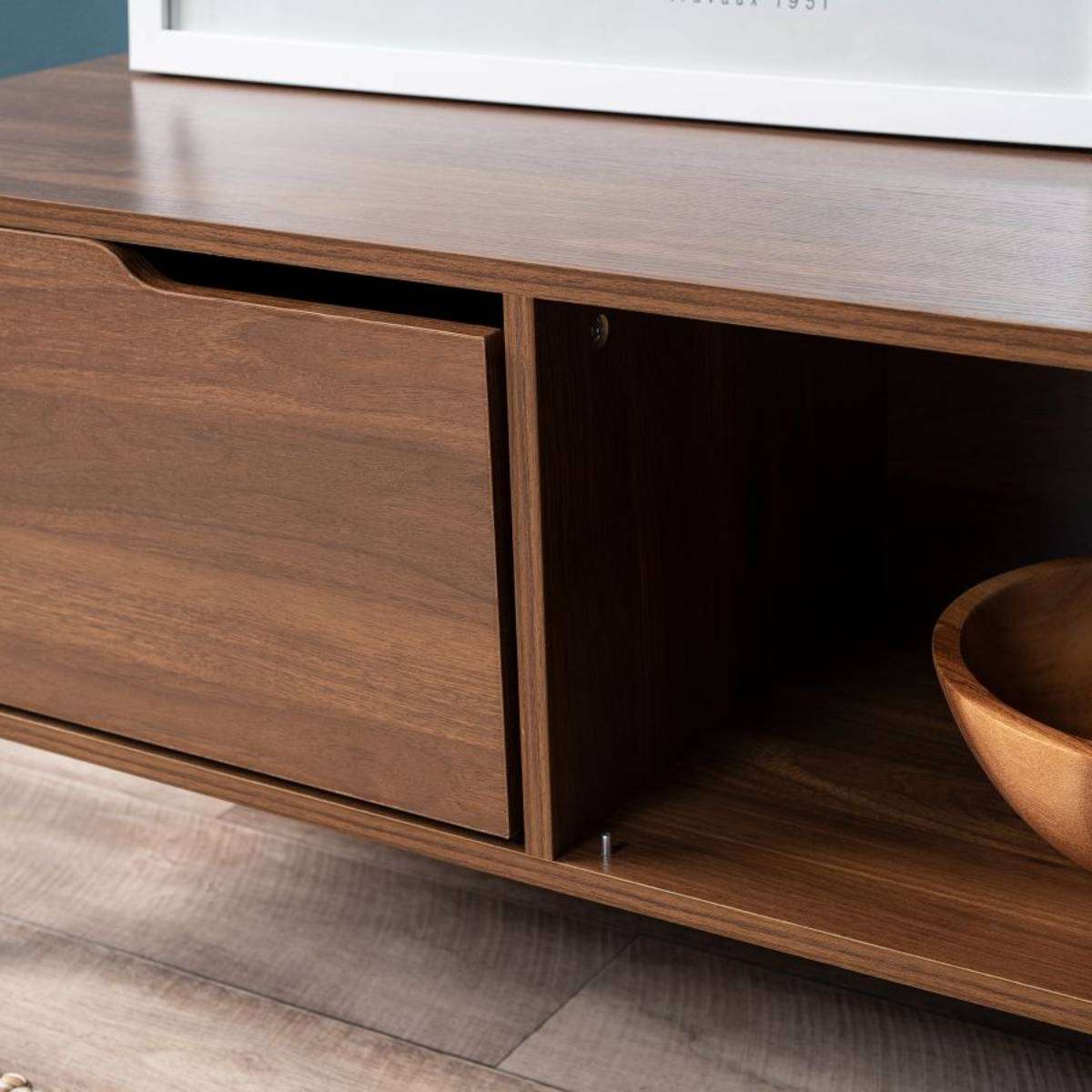 Edmond Entertainment Unit