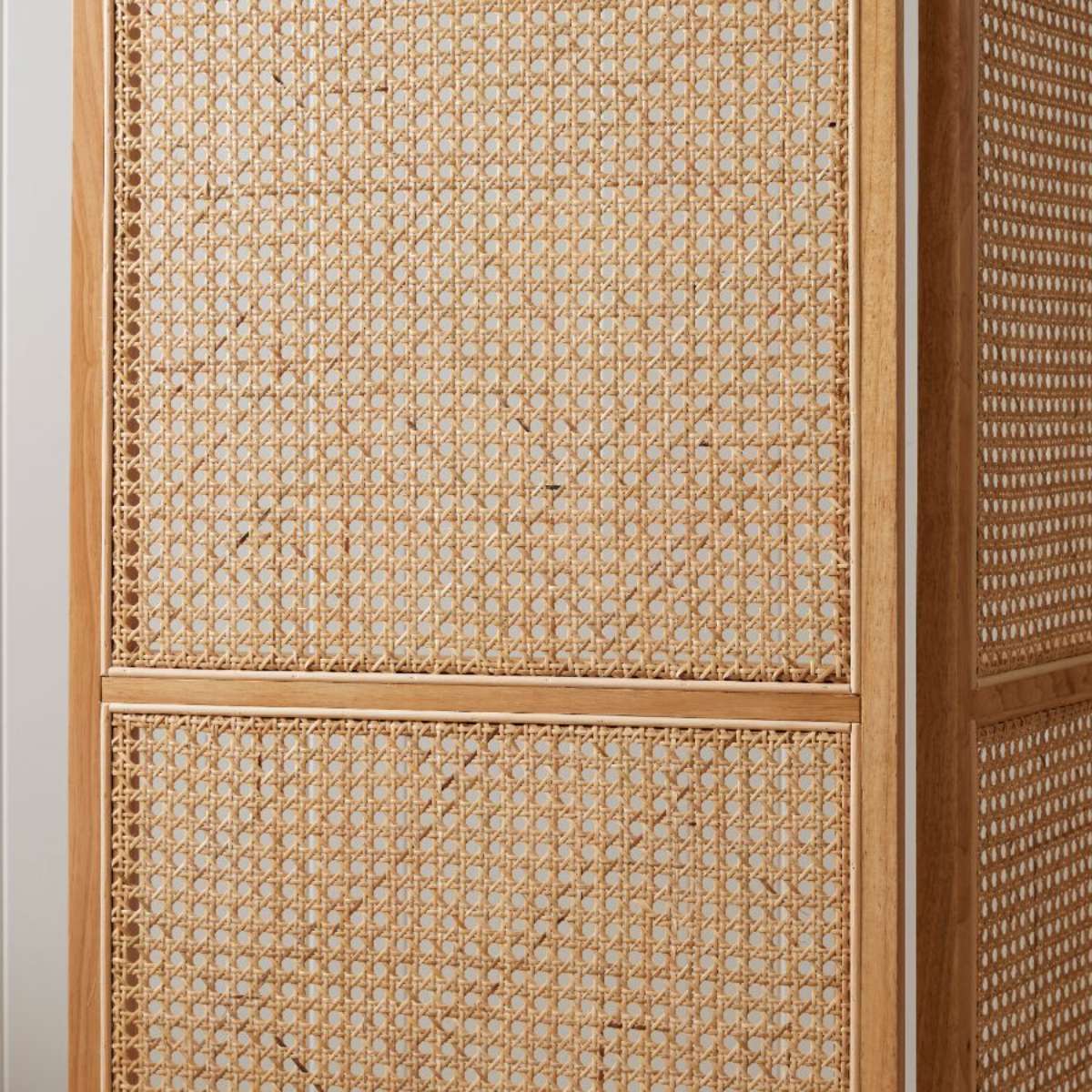 Southport Rattan Screen Divider - Natural