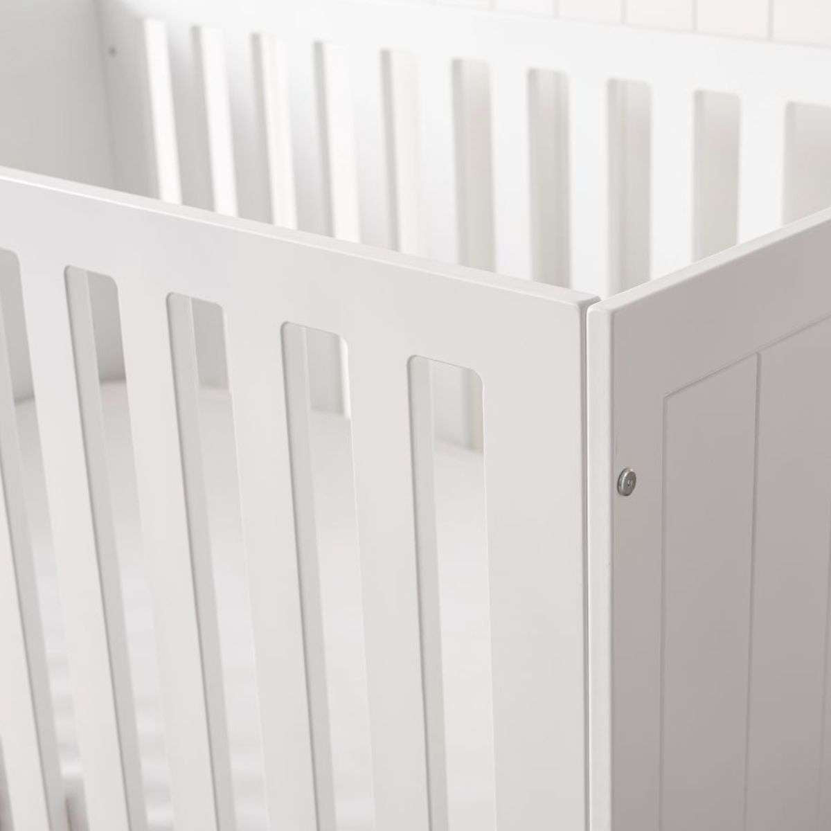 Hamptons Cot - White