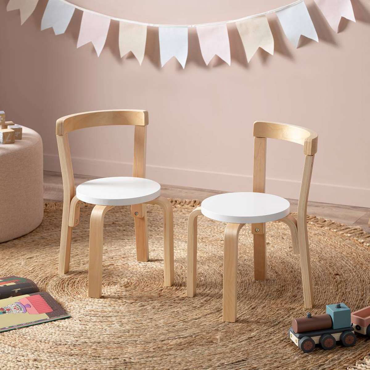 Hudson White Natural Rectangular Four Seater Chair Set