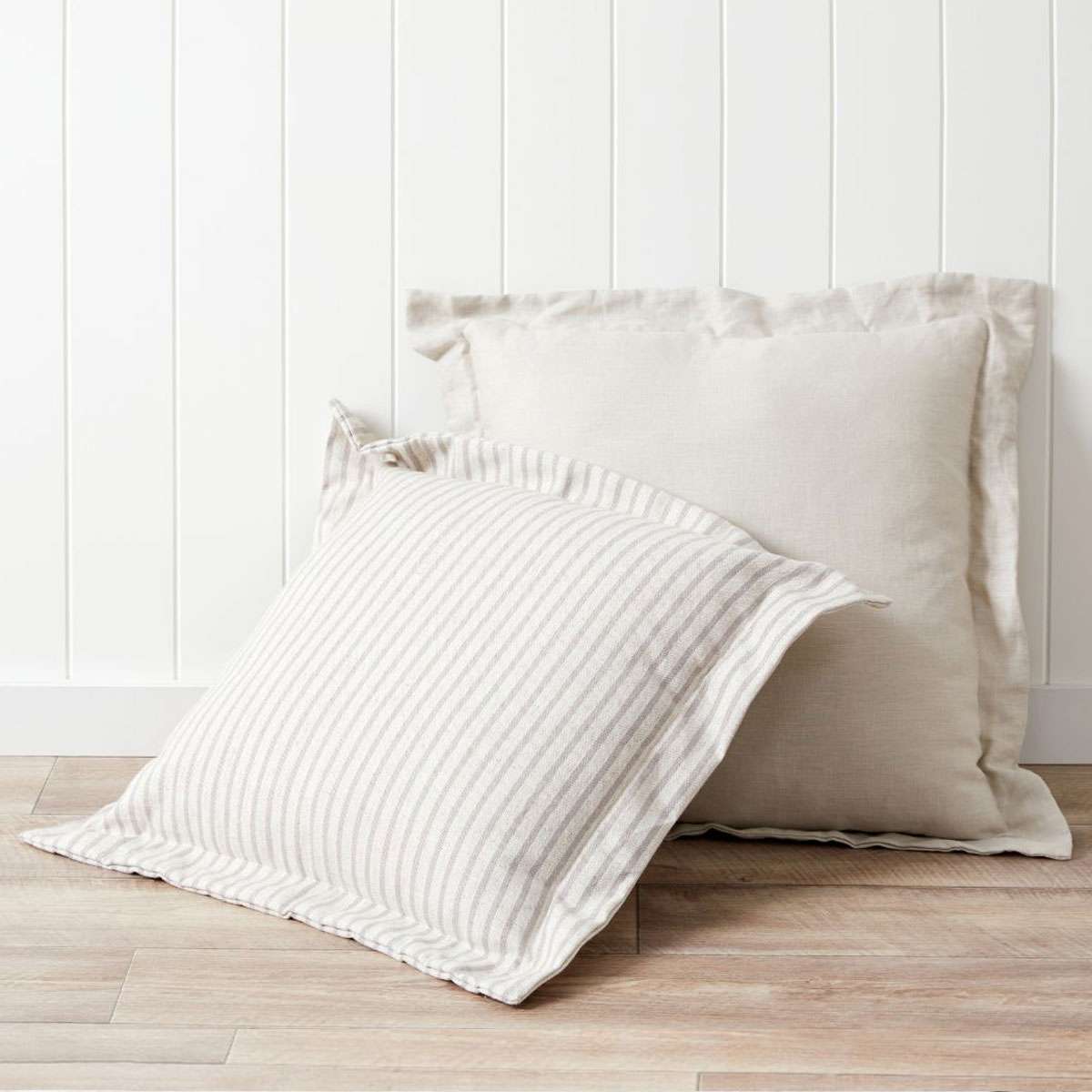 Mocka Linen Cushion - Oatmeal