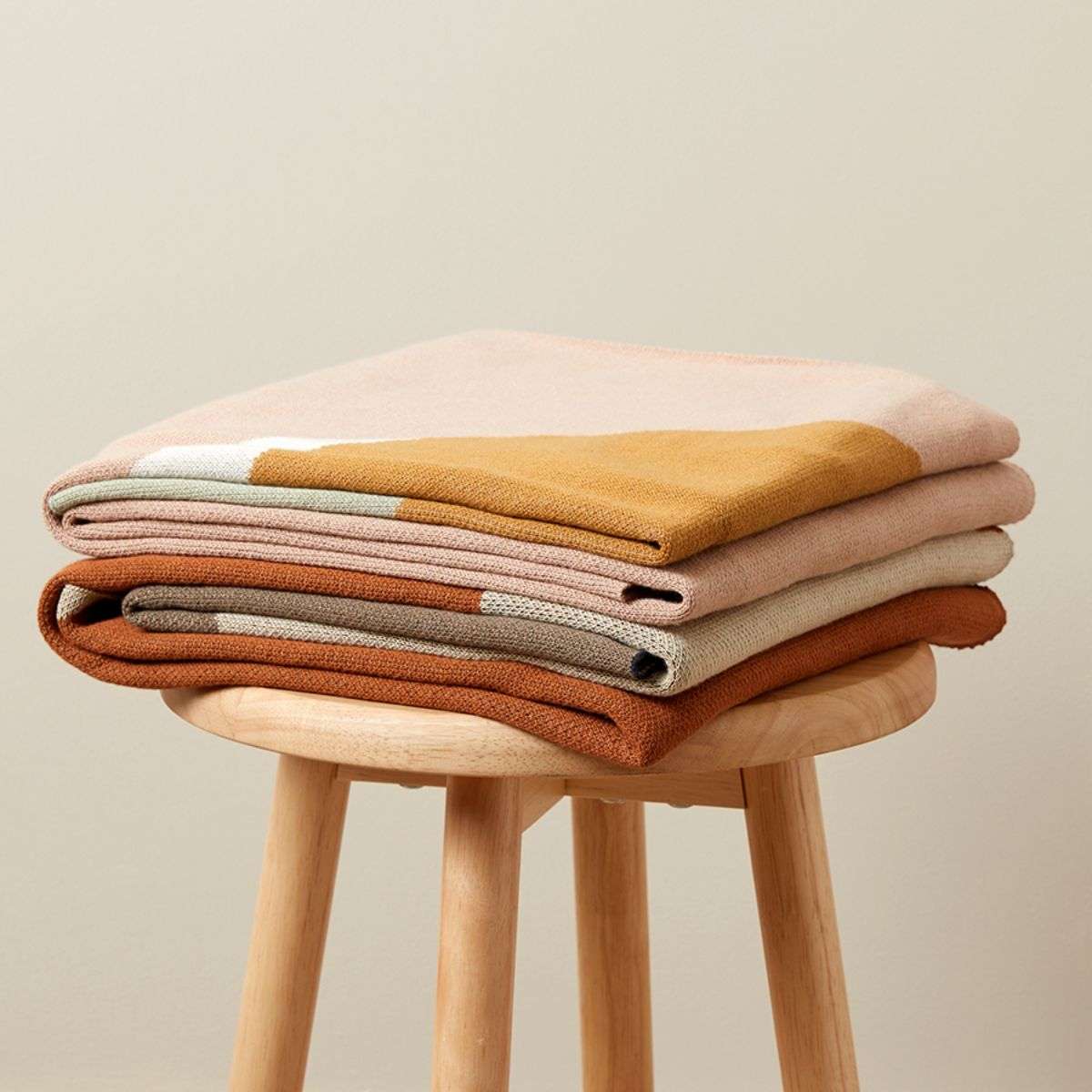 Myla Abstract Knit Throw - Navy