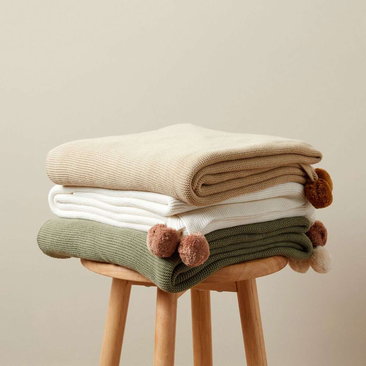 Priya Pompom Knit Throw - Ivory/Pink