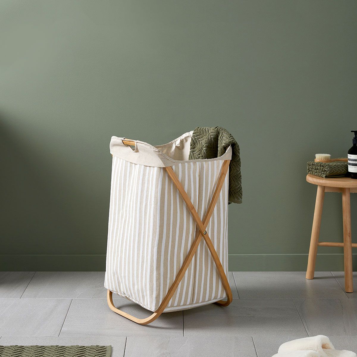 Bedford Laundry Hamper