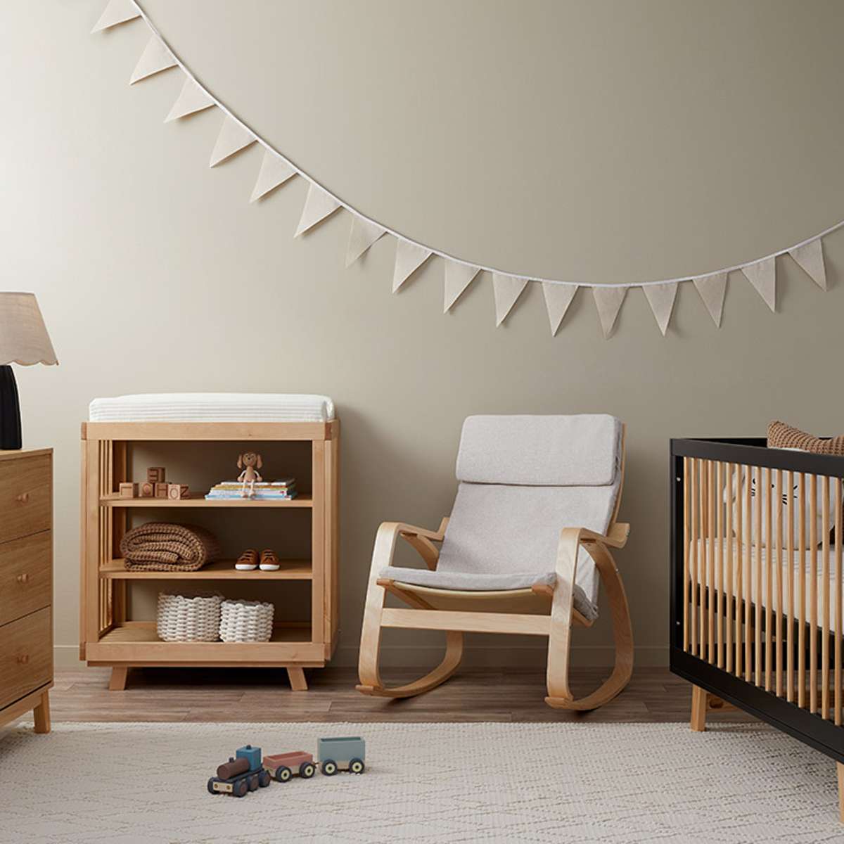 Aspen Classic Cot - Black/Natural