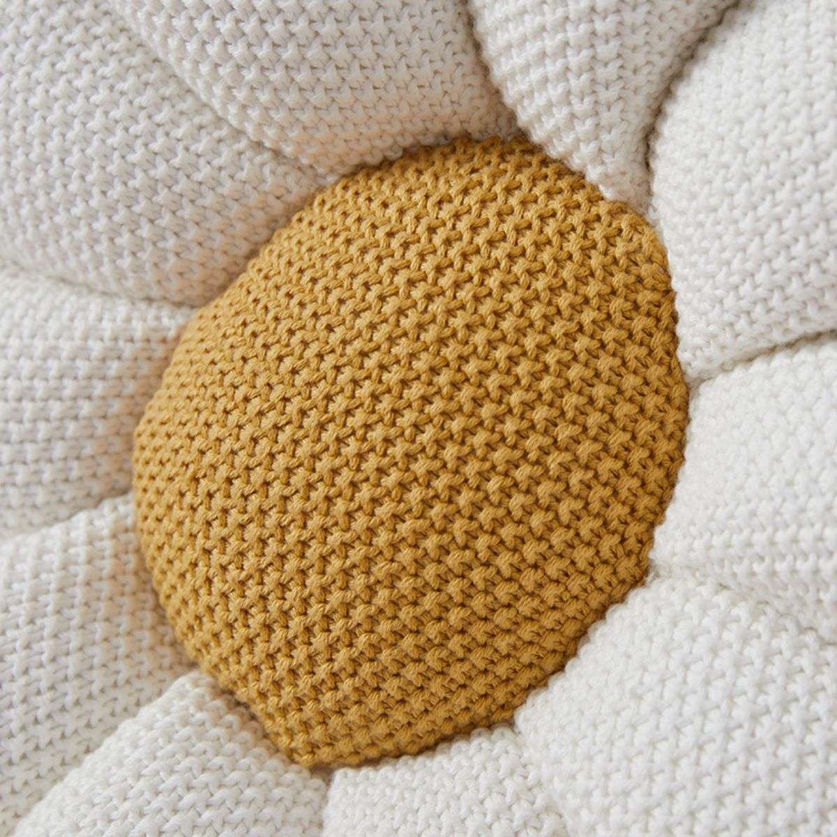 Little Daisy Cushion