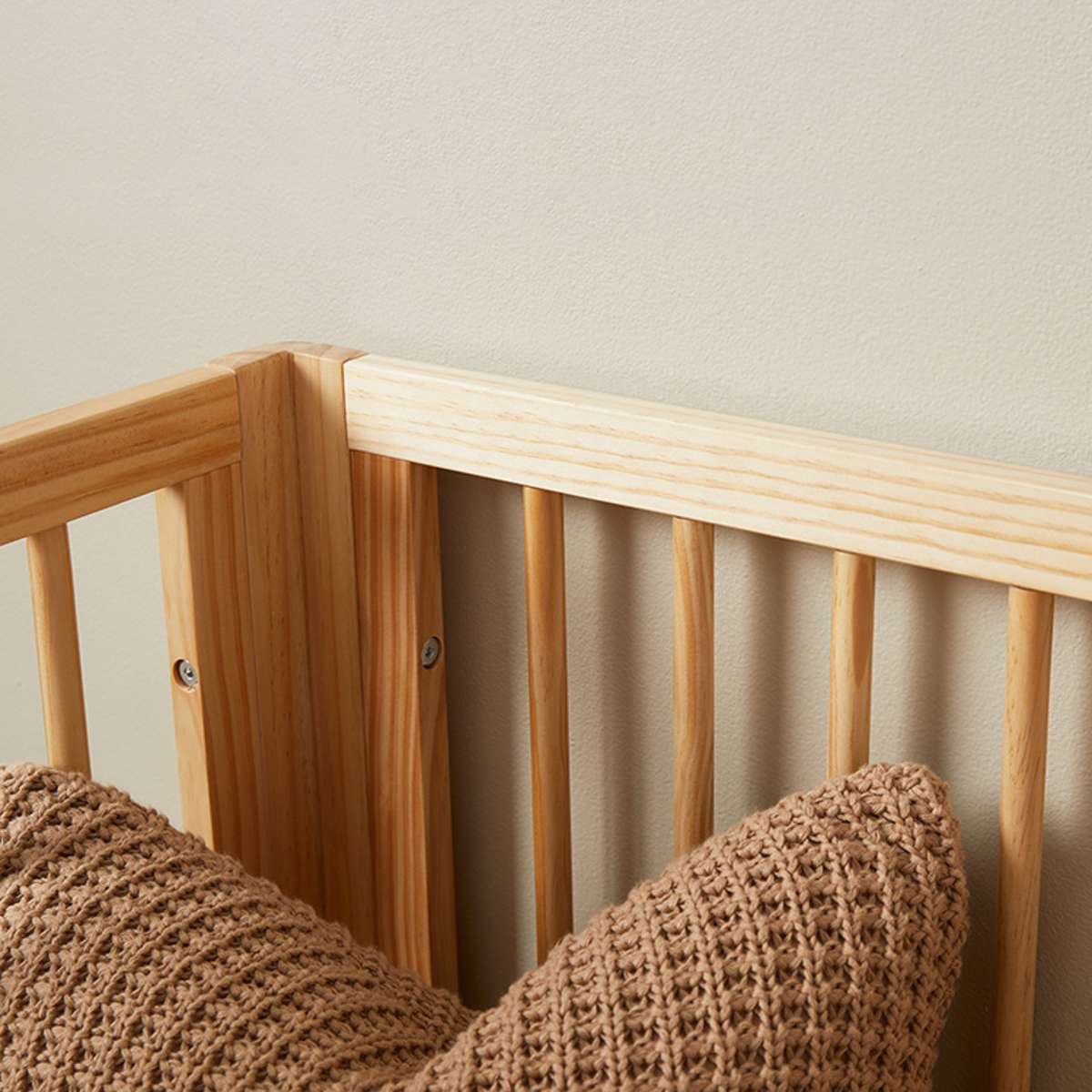 Octavia Coastal Cot - Natural