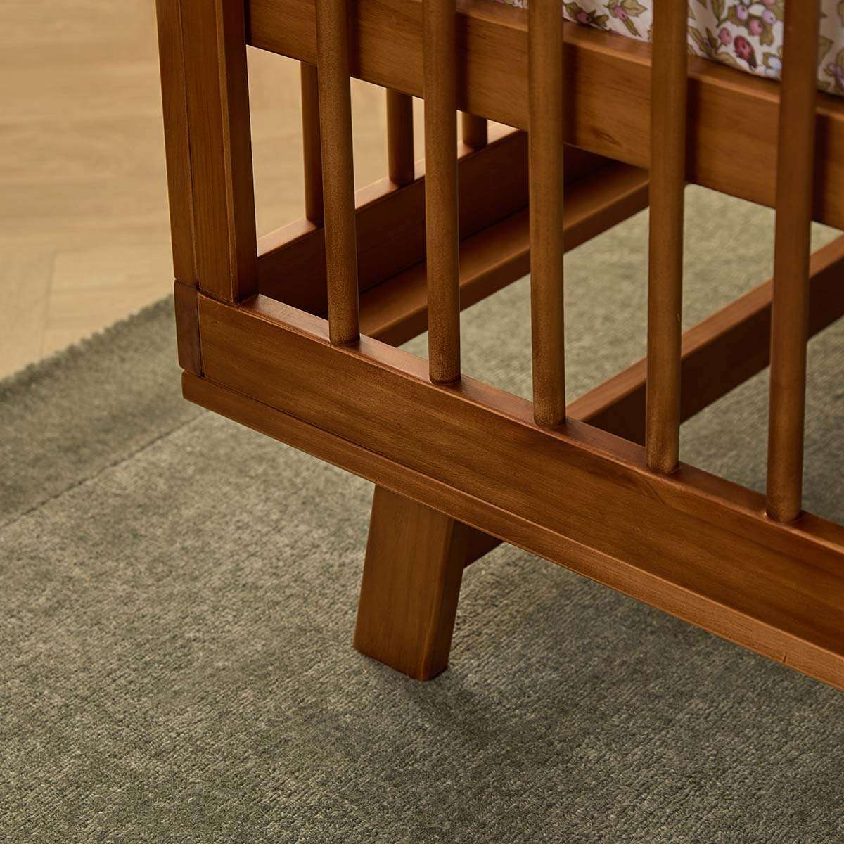 Aspen Classic Cot - Hazelnut